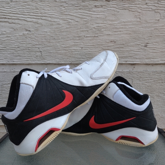 NIKE AIR VISI PRO  BASKETBALL BLACK / WHITE / RED - Picture 1 of 14